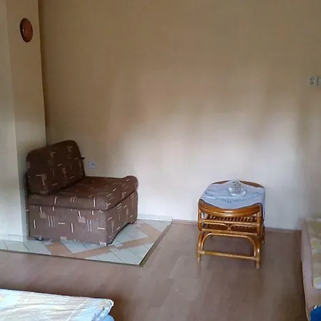Prazdnonovy Dom. Vila Thoma بيت للعطل مودرا